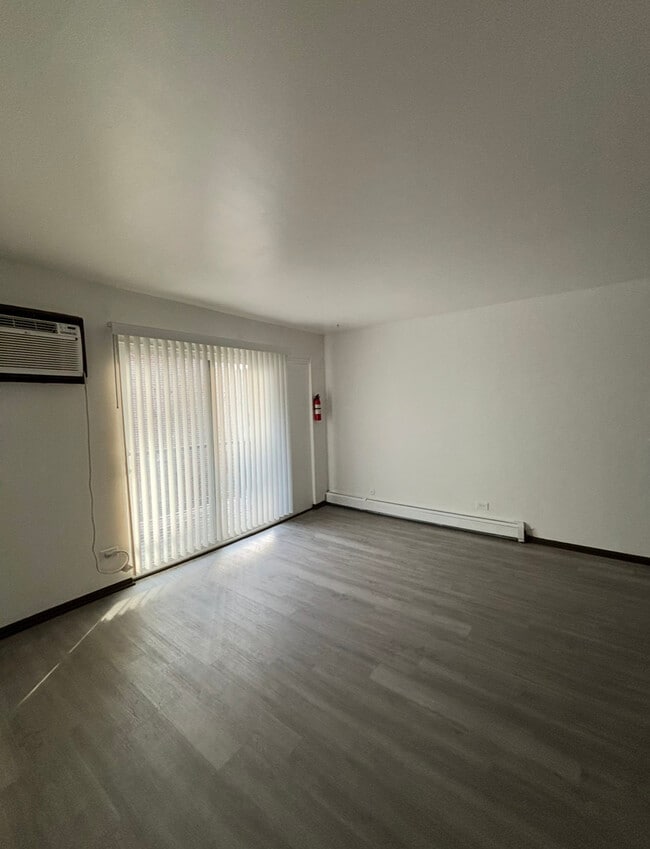 3060 Bernice Ave in Lansing, IL - Building Photo - Building Photo