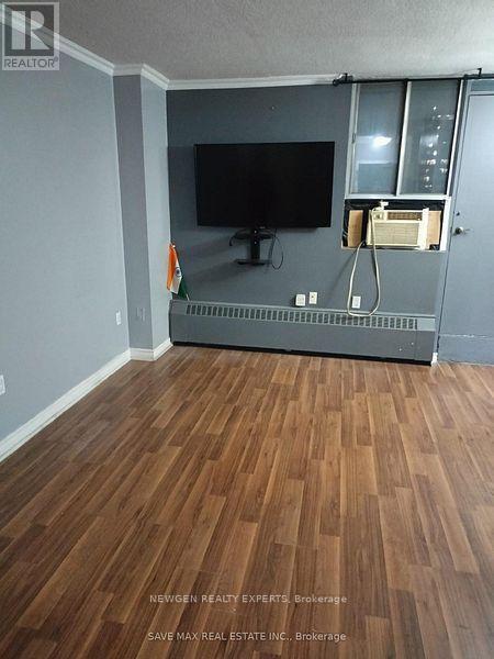 property at 100 Dundalk Dr