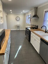 2188 S Lumpkin St in Athens, GA - Building Photo - Building Photo