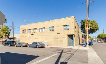 3023-3035 S Grand Ave in Los Angeles, CA - Building Photo - Primary Photo