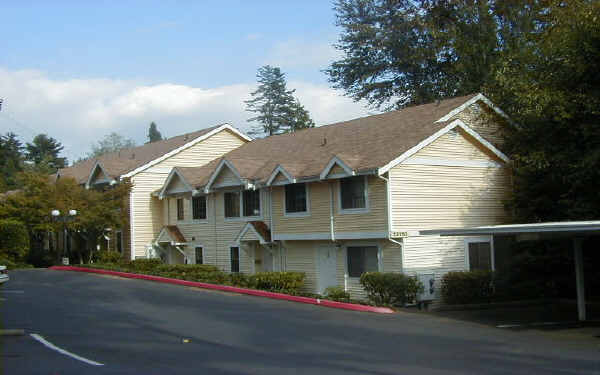 Spring Brook in Kirkland, WA - Building Photo