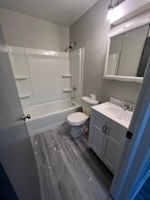 741 Banghart St in Lansing, MI - Foto de edificio - Building Photo