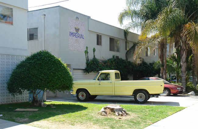 Imperial Apartments in Glendale, CA - Foto de edificio - Building Photo