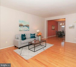 13011 Rosebay Dr in Germantown, MD - Building Photo - Building Photo