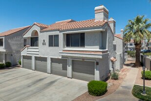 Venetian I & II in Scottsdale, AZ - Building Photo