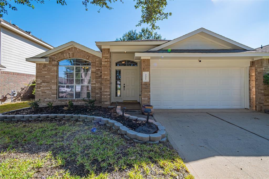 32311 Summer Park Ln in Conroe, TX - Foto de edificio