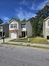 2383 Hackamore Dr in Atlanta, GA - Building Photo - Building Photo
