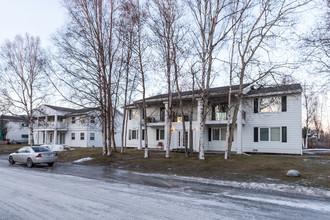 Wagner Estates in Anchorage, AK - Building Photo - Building Photo