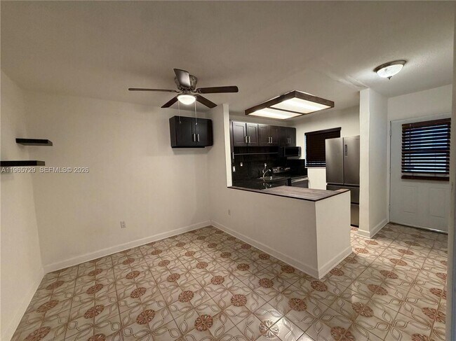 1245 Pennsylvania Ave in Miami Beach, FL - Building Photo - Building Photo