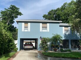 4143 Shore Acres Blvd NE in St. Petersburg, FL - Building Photo