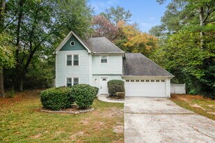 2130 Grayfield Dr in Grayson, GA - Building Photo