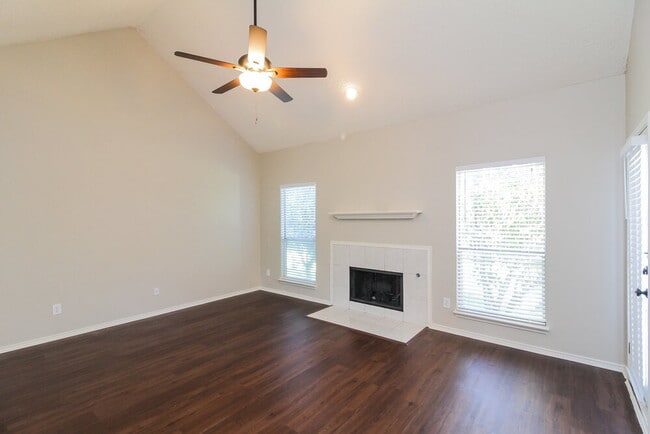 5360 Waterford Dr in Mesquite, TX - Building Photo - Building Photo