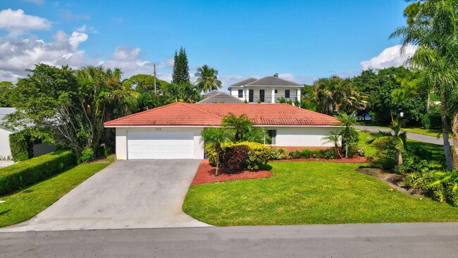 property at 905 Sunset Rd