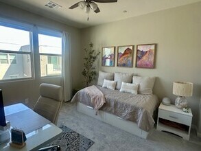 11238 Essence Point Ave in Las Vegas, NV - Building Photo - Building Photo