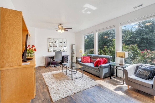 12067 Lampton View Dr in Riverton, UT - Building Photo - Building Photo