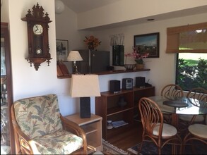 3258 Huelani Dr in Honolulu, HI - Building Photo - Building Photo