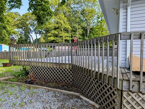 139 Pine Neck Ave in East Patchogue, NY - Building Photo - Building Photo