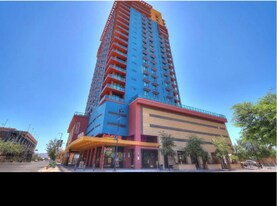 310 S 4th St in Phoenix, AZ - Building Photo