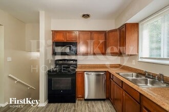 10602 Morning Glory Ln in Cincinnati, OH - Building Photo - Building Photo