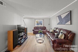 2009 Stoney Point Ln in Charlotte, NC - Building Photo - Building Photo