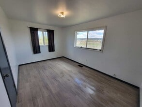 25 Dinkle Rd in Edgewood, NM - Building Photo - Building Photo