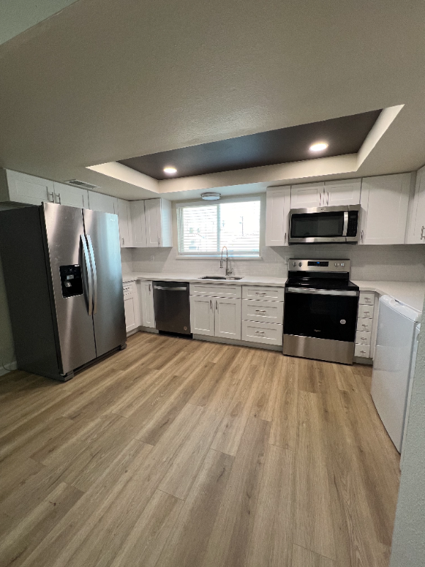 property at 1078 W Flint St