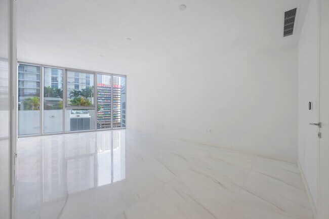 property at 300 Biscayne Boulevard Way