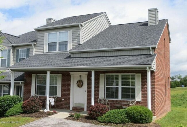 property at 305 Oak Tree Blvd NW