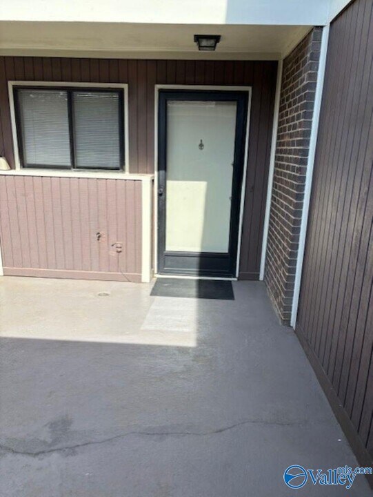 206 Springvale Cir in Madison, AL - Building Photo