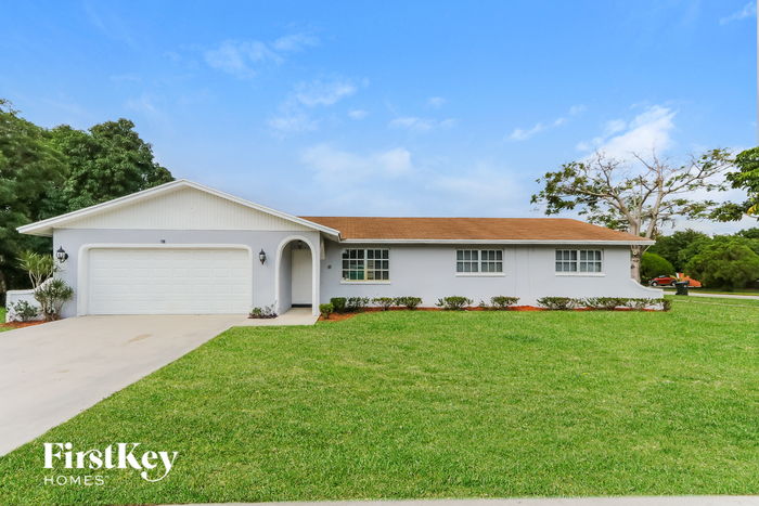 580 Snapper Way in Delray Beach, FL - Building Photo