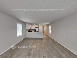 4240 Thalweg Way in San Antonio, TX - Foto de edificio - Building Photo