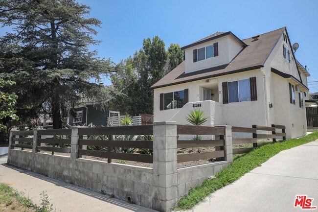 property at 4932 Lincoln Ave