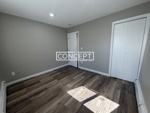 226 Parker Hill Ave, Unit 2 in Boston, MA - Foto de edificio - Building Photo