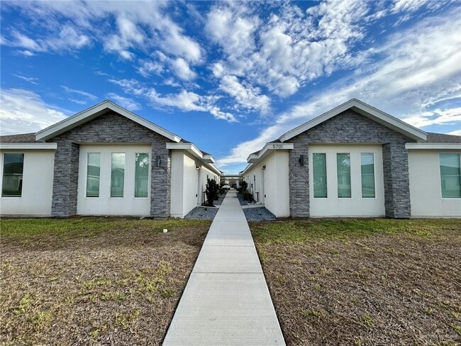 property at 8 Quail Ave