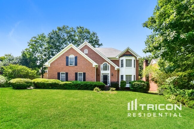 5630 Vicarage Walk