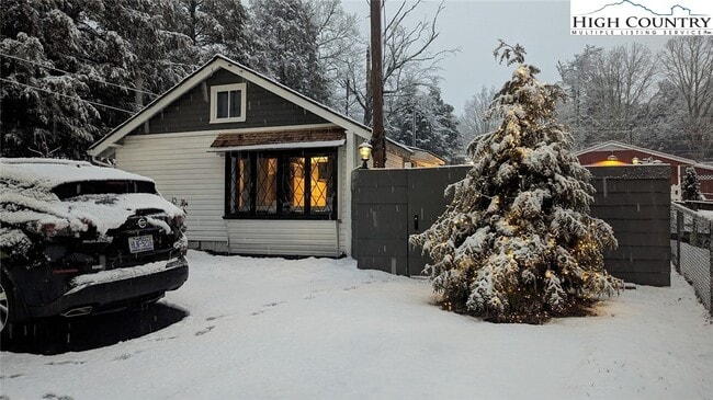 494 Cranberry St in Newland, NC - Building Photo - Building Photo