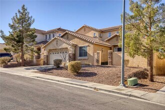 185 Rocky Star St in Henderson, NV - Foto de edificio - Building Photo