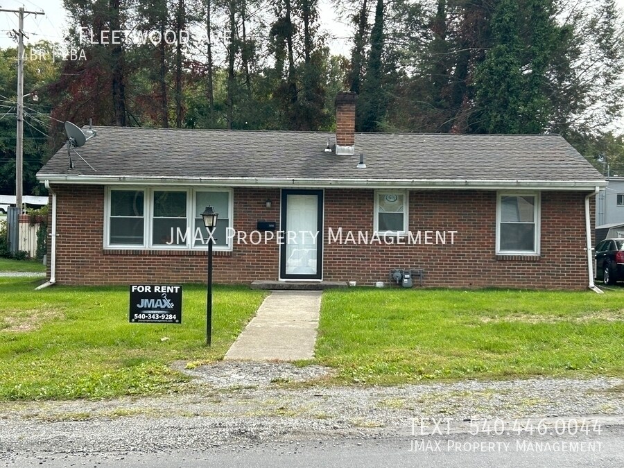 3202 Fleetwood Ave SW in Roanoke, VA - Building Photo