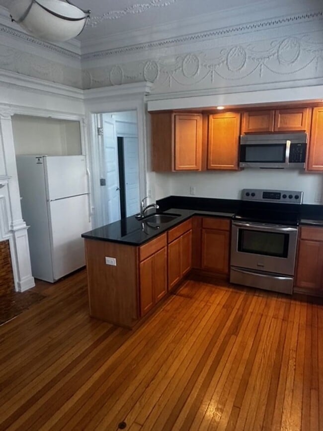 15 Strathallan Park in Rochester, NY - Building Photo - Building Photo