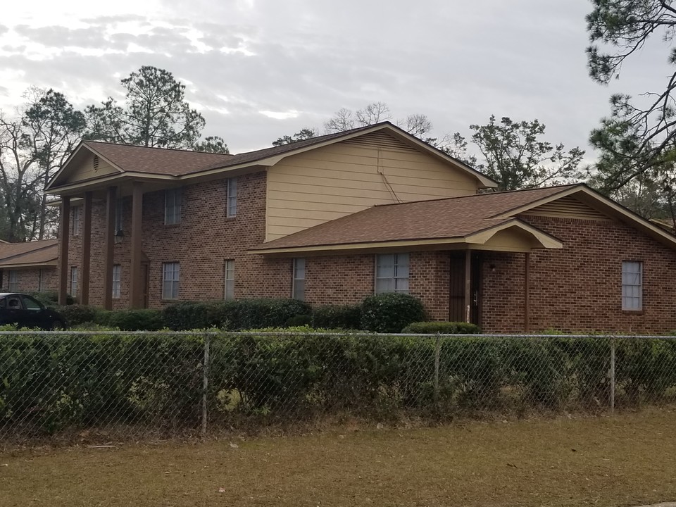 East Albany Village in Albany, GA - Building Photo