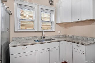 144 Woodward Ave in Rochester, MI - Building Photo - Building Photo