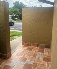 12087 NW 44th St in Sunrise, FL - Building Photo - Building Photo