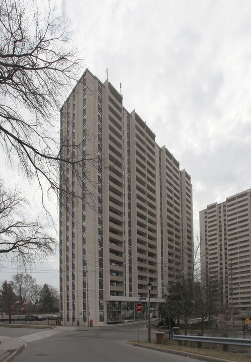 55 Emmett Avenue in Toronto, ON - Building Photo