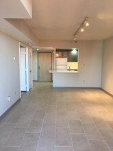 4808 Moorland Ln, Unit 902 in Bethesda, MD - Foto de edificio - Building Photo