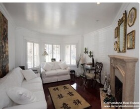 8 Howes St, Unit 3 Howes unit 1 in Boston, MA - Building Photo - Building Photo