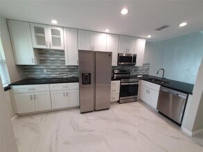 1825 Orange Blvd Way in Palm Harbor, FL - Building Photo - Building Photo