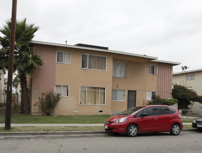 416 N Bush St in Anaheim, CA - Foto de edificio - Building Photo