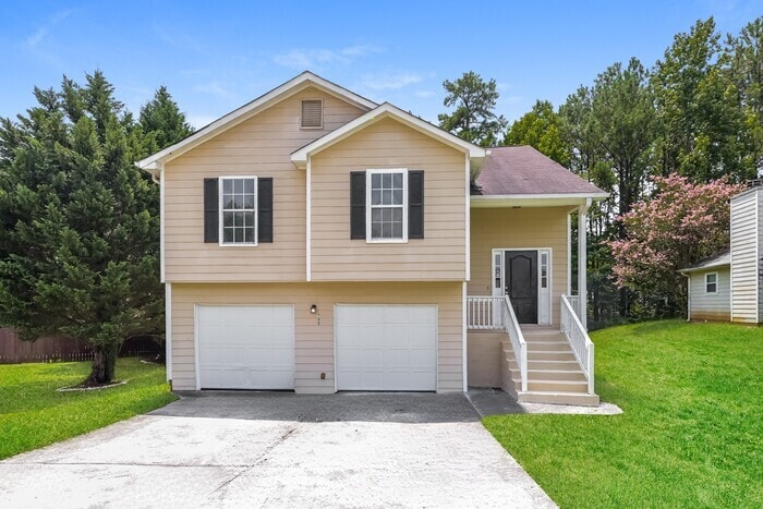 780 Pine Shoals Ct in Atlanta, GA - Building Photo