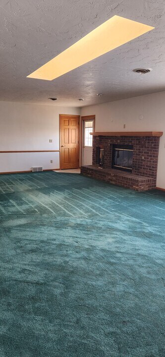4415 State St, Unit 3 in Riverdale, IA - Building Photo