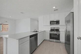 965 Prestonwood Ln in Keene, TX - Building Photo - Building Photo